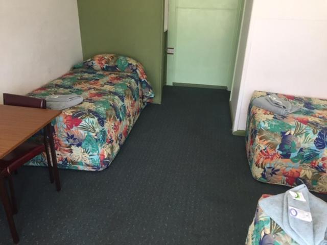 Governors Hill Motel 골번 외부 사진